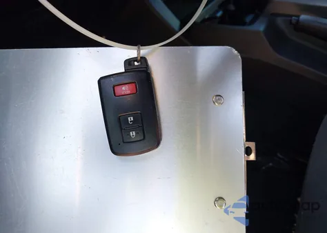 2017 Toyota Tacoma Trd Sport from USA, damaged, VIN 3TMAZ5CN0HM028615